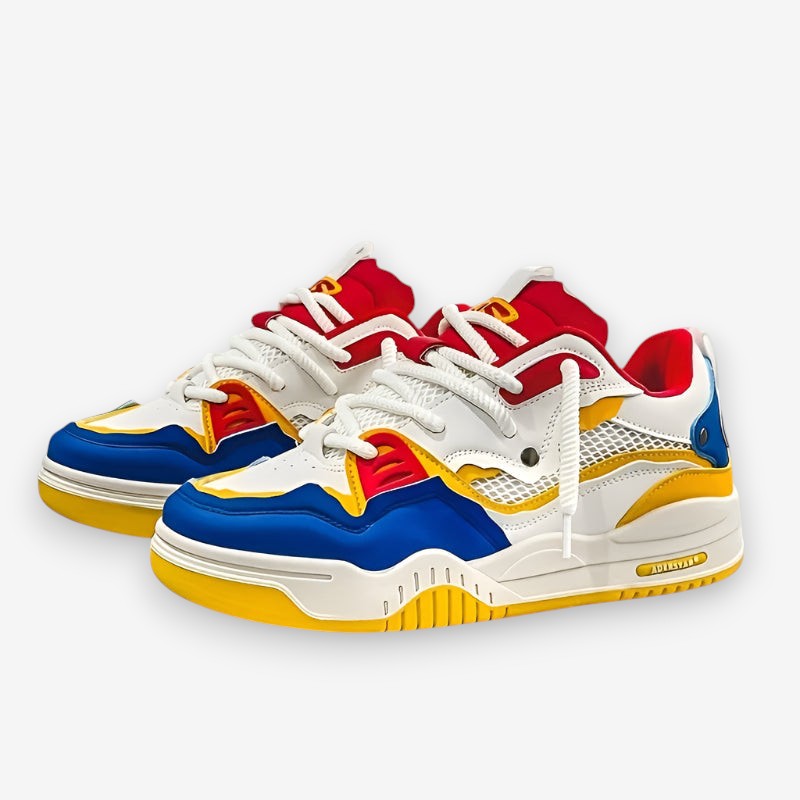 Schnür-Sneaker mit dicker Sohle und geometrischem Muster