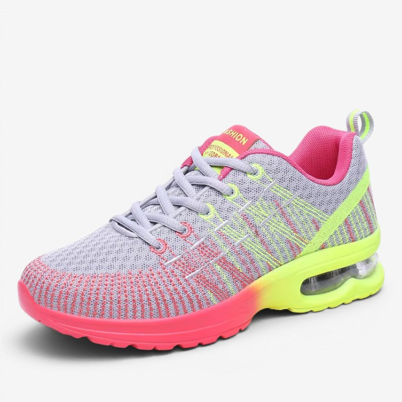 Lässiger Sneaker mit Schnürung