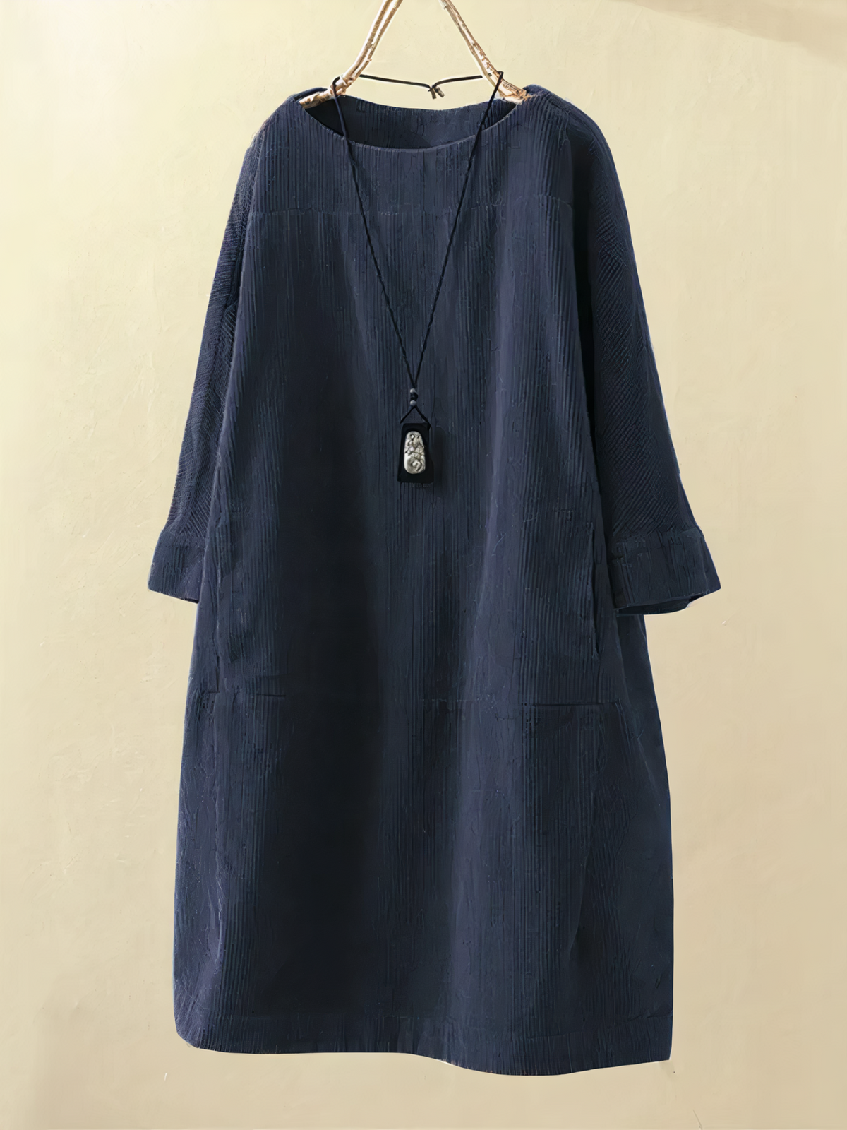 Gemütliches Cord-Midikleid mit Taschen