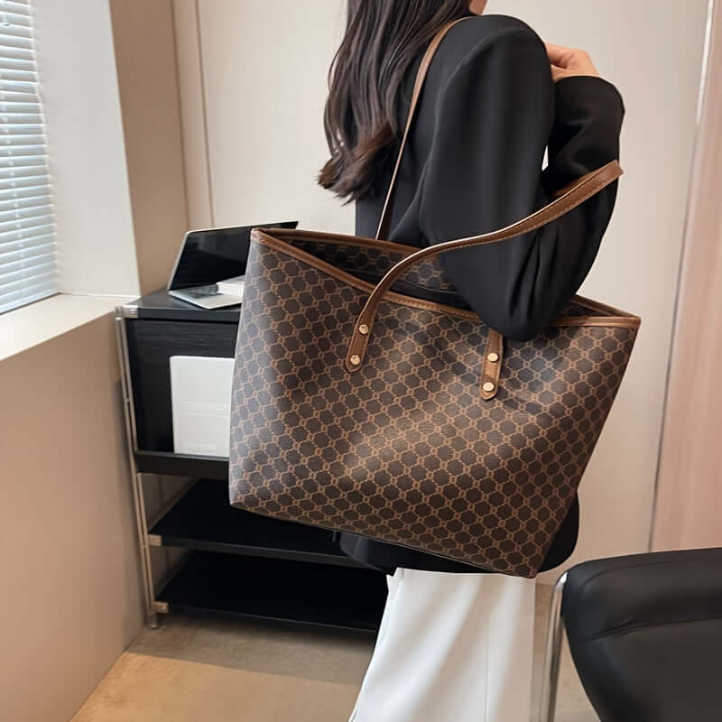 Retro-Tasche mit geometrischem Muster – Elegante und praktische Handtasche