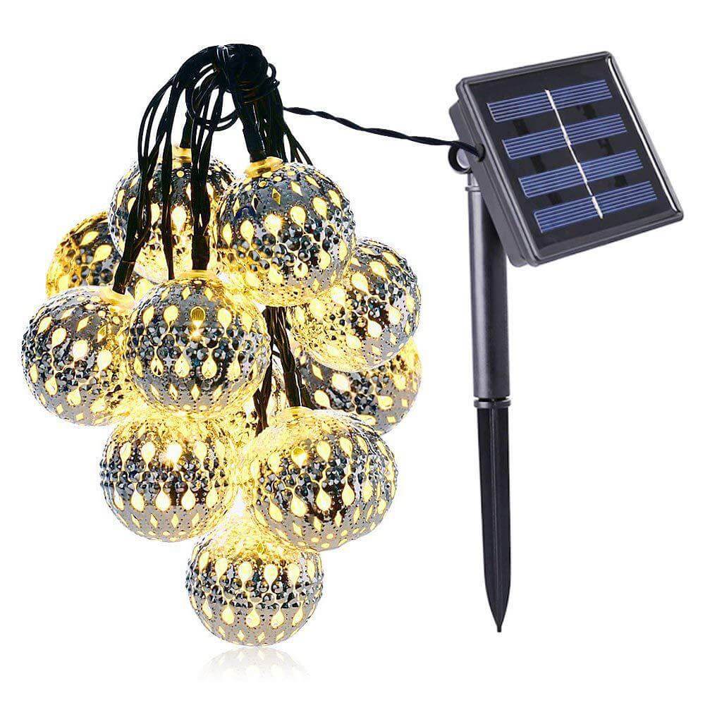 Kugelförmige Metall-Lichterkette - Solarbetrieben - Elegante Aussenbeleuchtung