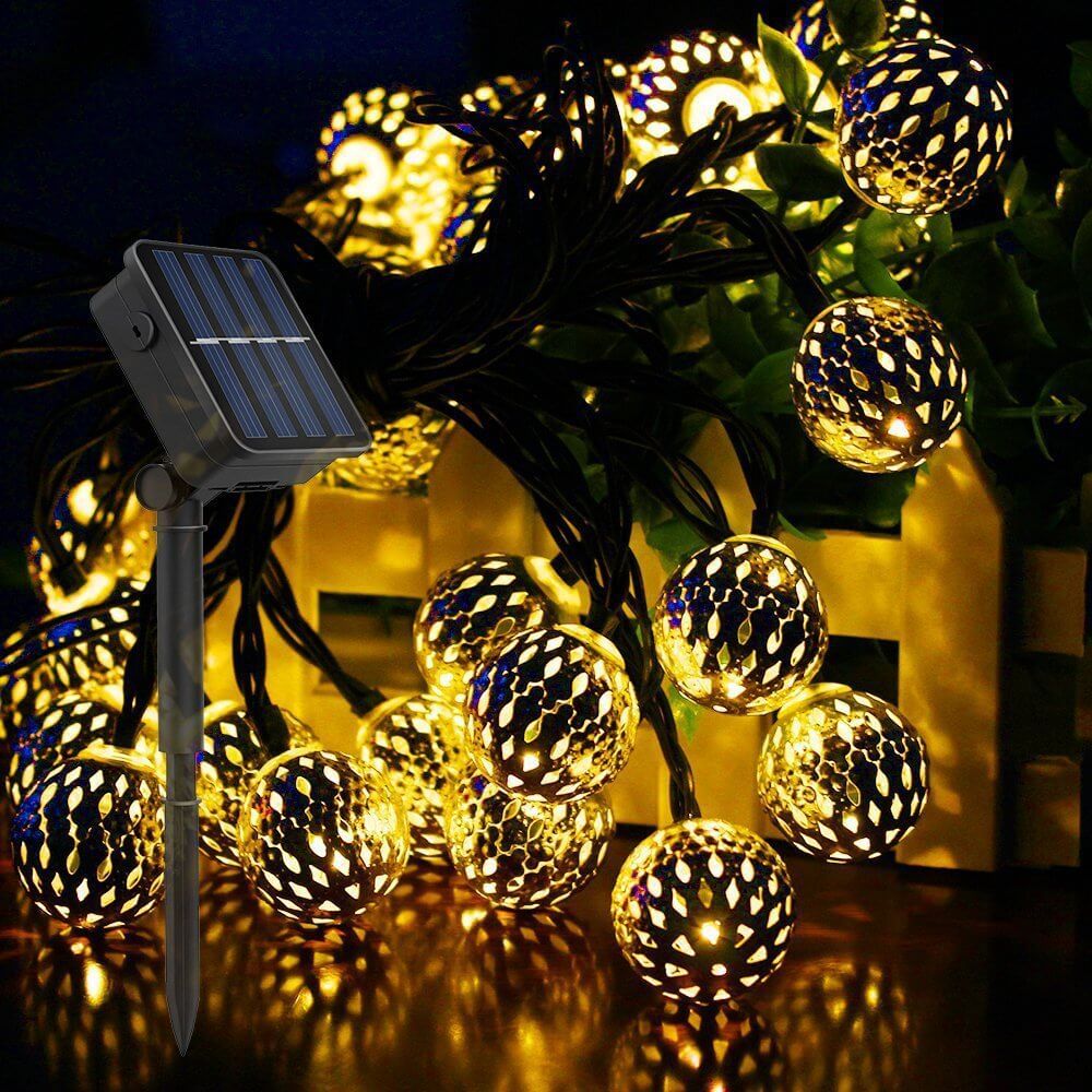 Kugelförmige Metall-Lichterkette - Solarbetrieben - Elegante Aussenbeleuchtung