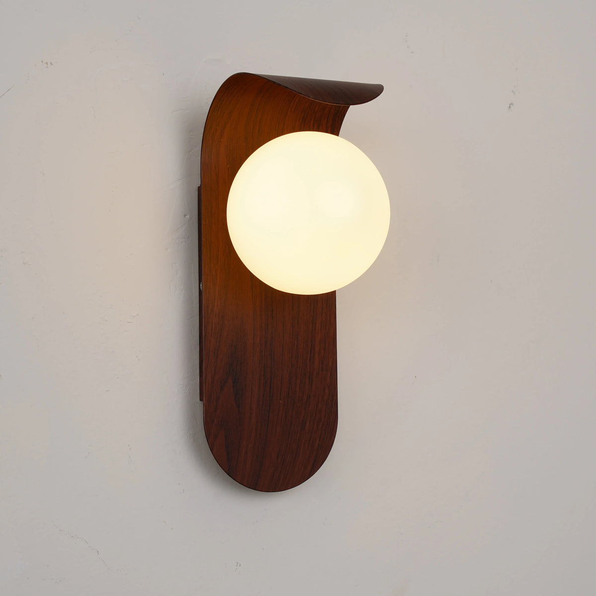 Kugel-Wandlampe - Stilvolle Wandleuchte - Elegante Leuchte für Flur oder Schlafzimmer