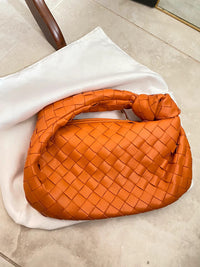 Handtasche aus italienischem Leder – elegant und funktional für alle Anlässe