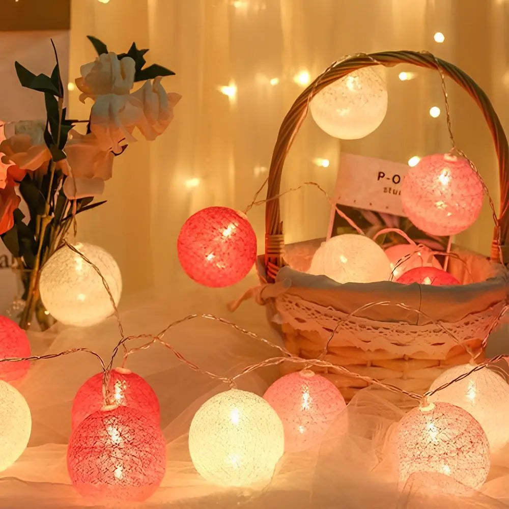 Stimmungsvolle Kugel-Lichterkette