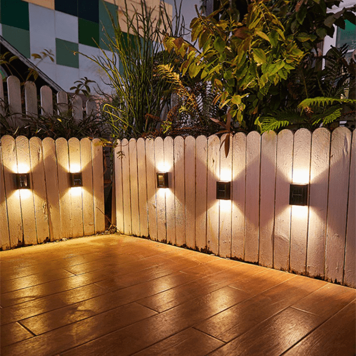 Stimmungsvolle LED-Solar-Gartenwandleuchte