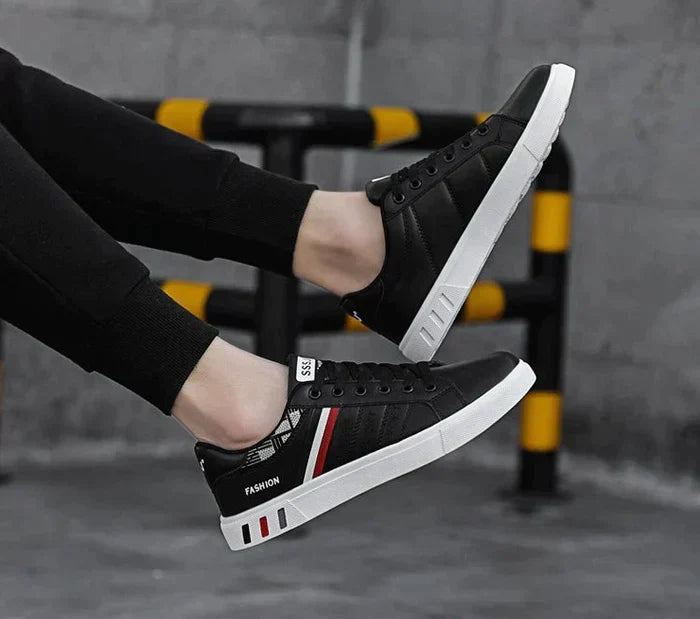Herren-Sneakers mit sportlichem Streifendetail