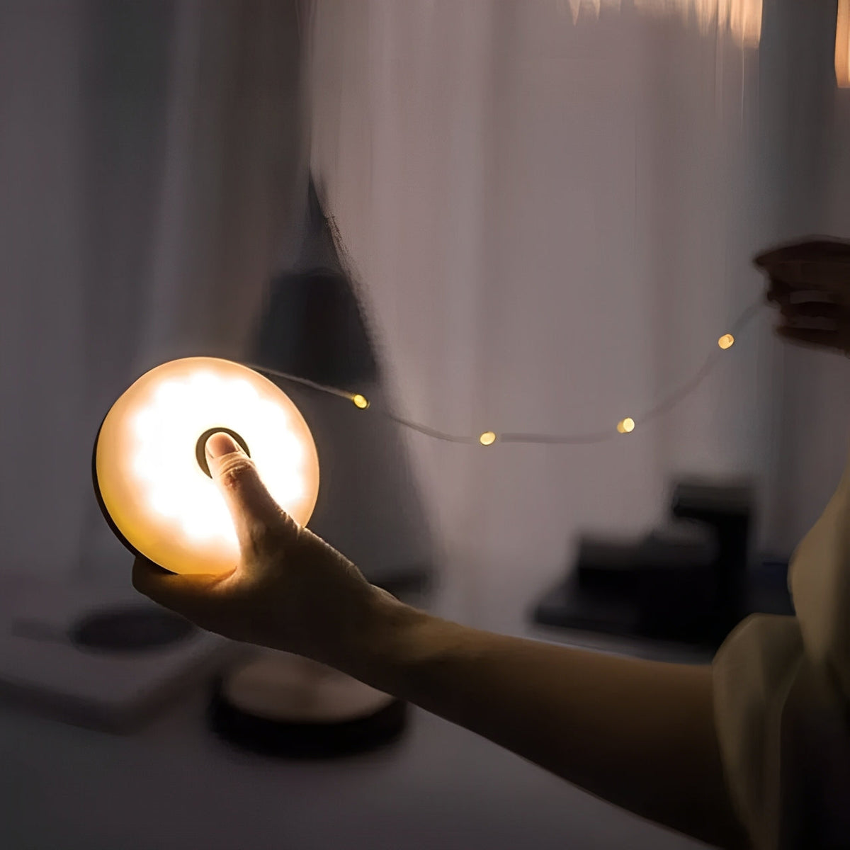 Tragbare LED-Camping-Lichterkette – USB-wiederaufladbare, wasserdichte Lichterkette für den Innen- und Aussenbereich (10 m)