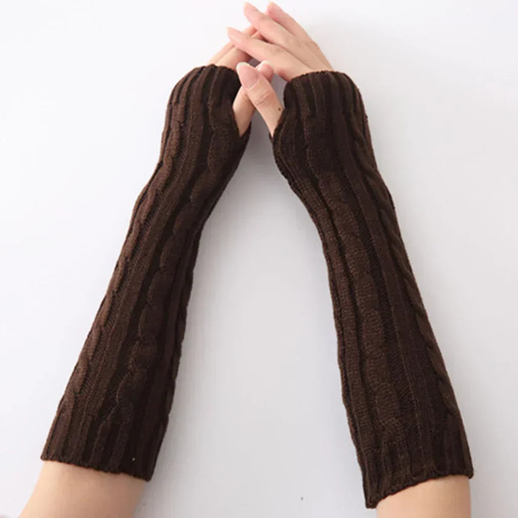 Lange gestrickte fingerlose Handschuhe