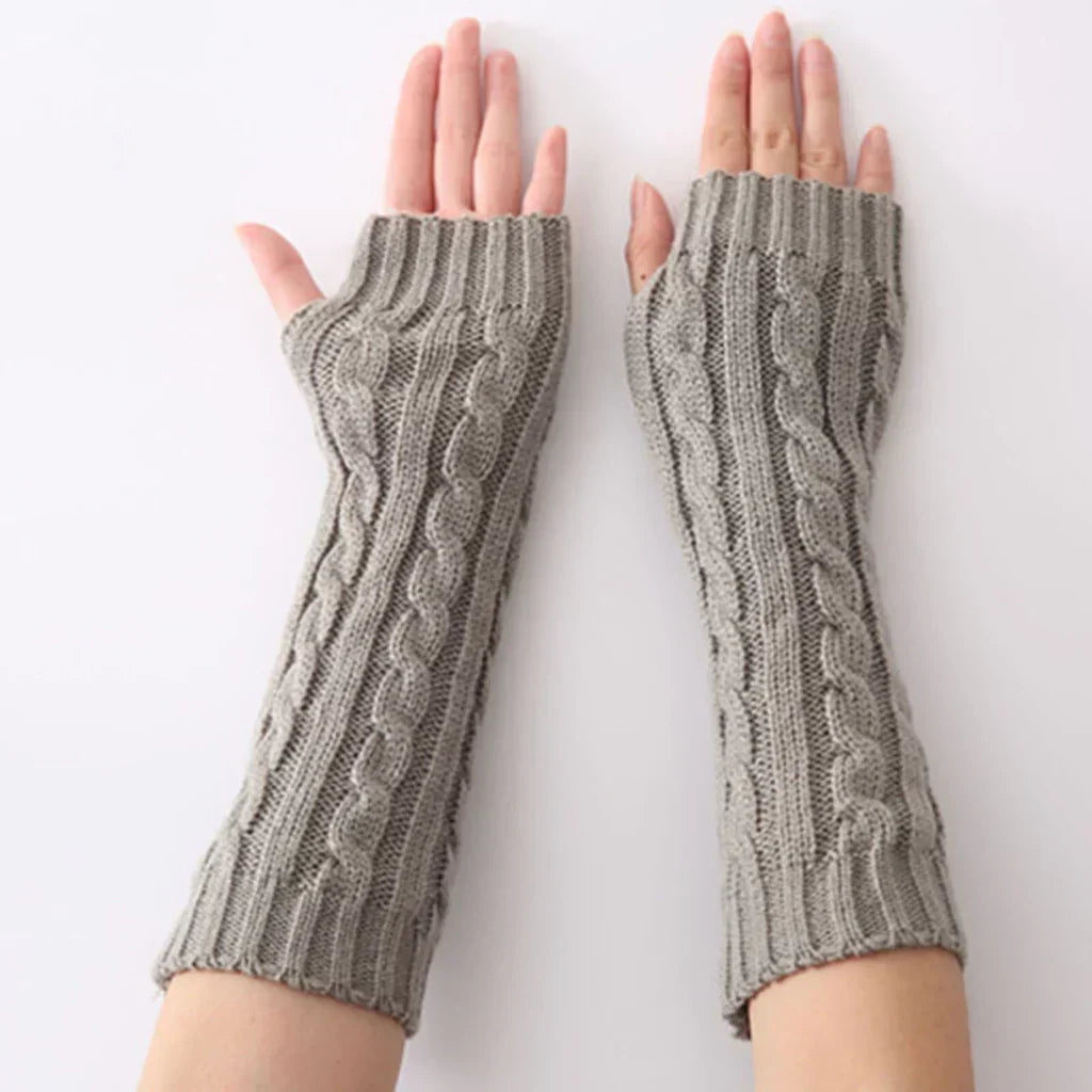 Lange gestrickte fingerlose Handschuhe