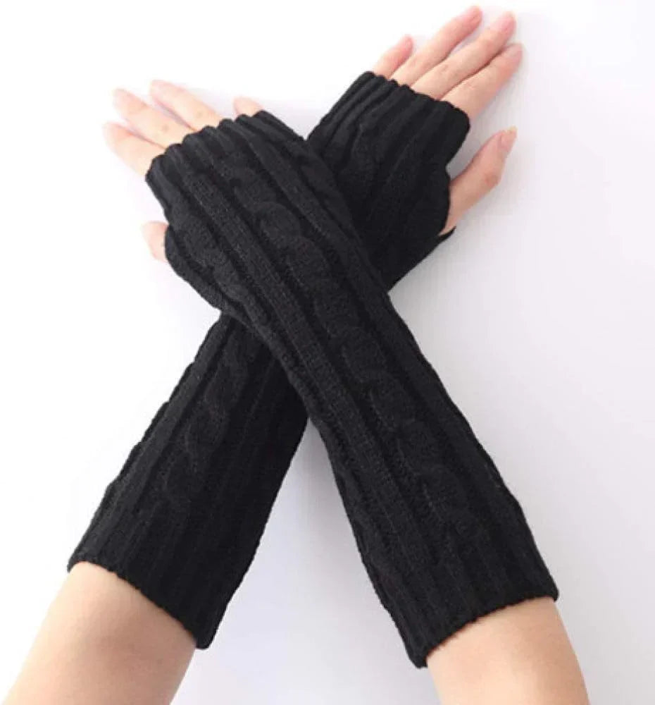 Lange gestrickte fingerlose Handschuhe