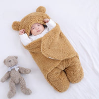 Kapuzen-Fleece-Babydecke im Pucksack-Design