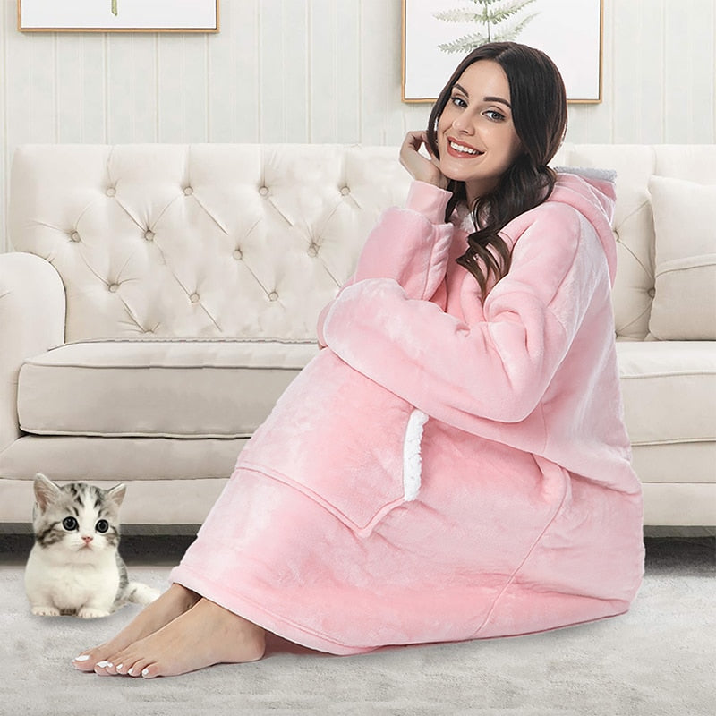 Kapuzenpullover und Decke in Einem | Kombination aus weichem Kapuzenpullover und bequemer Decke