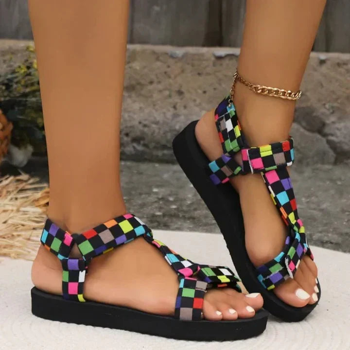 Bequeme, elegante orthopädische Sandalen