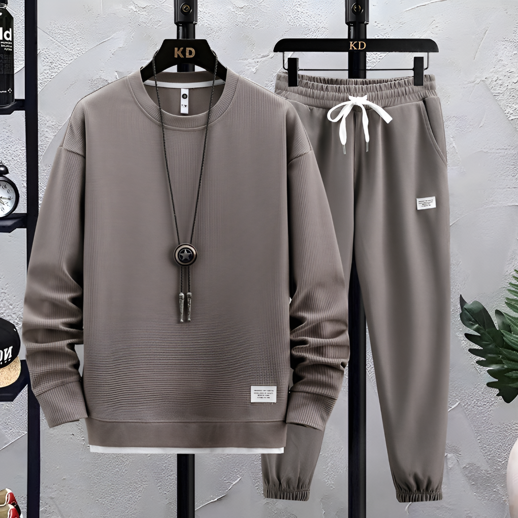 Bequemes, zweiteiliges Athleisure-Set