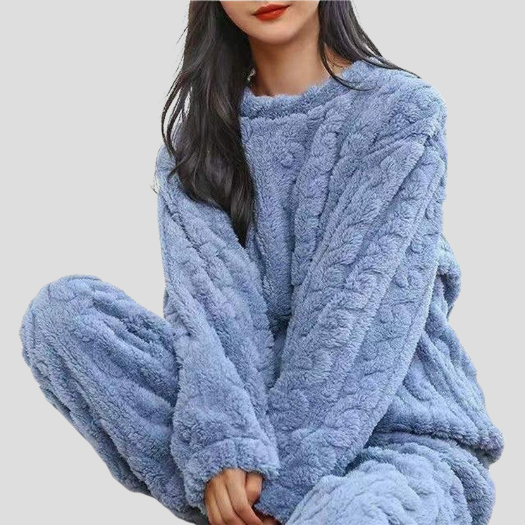 Bequemes Damen-Pyjama-Set aus Strick