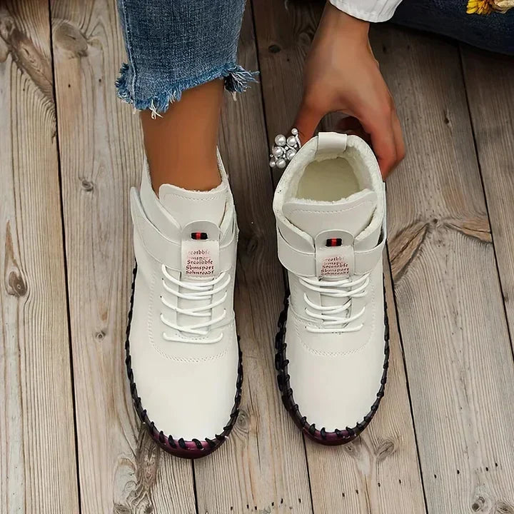 Bequeme Wander- und Outdoorschuhe für Damen