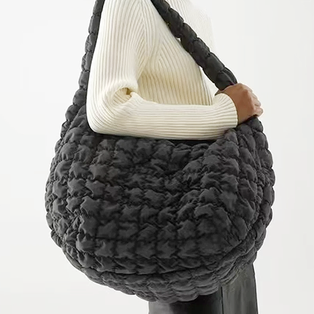 Gesteppte, extra grosse Schultertasche