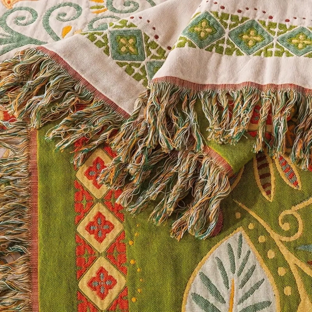 Wendbare Boho-Decke: Weicher Komfort mit Blumenmuster