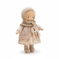 Handgefertigte Waldorf-Puppe Poppi aus Bio-Baumwolle und hypoallergenen Textilien | Entwicklungsförderndes Spielzeug und sensorische Stimulation