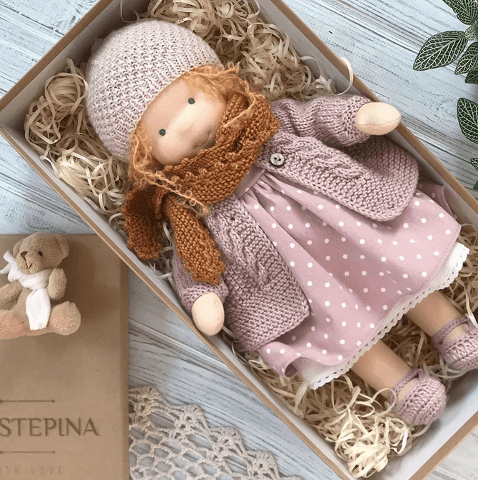 Handgemachte Waldorf-Schmusepuppe - natürliches weiches Spielzeug