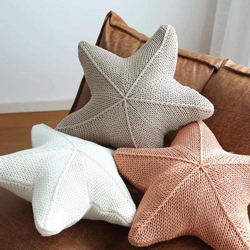 Handgestricktes Seestern-Kissen