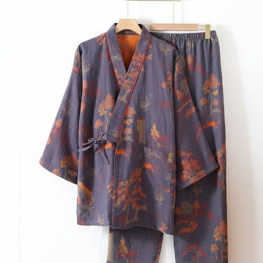 Kimono-Pyjama-Set aus Baumwolle im künstlerischen Aquarelldesign für entspannten Komfort zu Hause