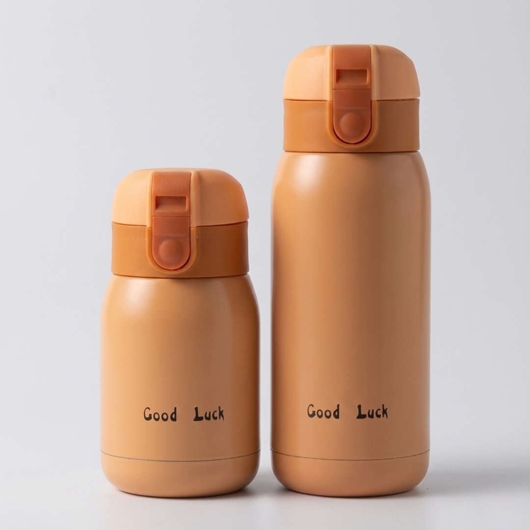 Kleine isolierte Thermosflasche aus Edelstahl
