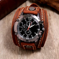 Klassische Armbanduhr mit Lederarmband