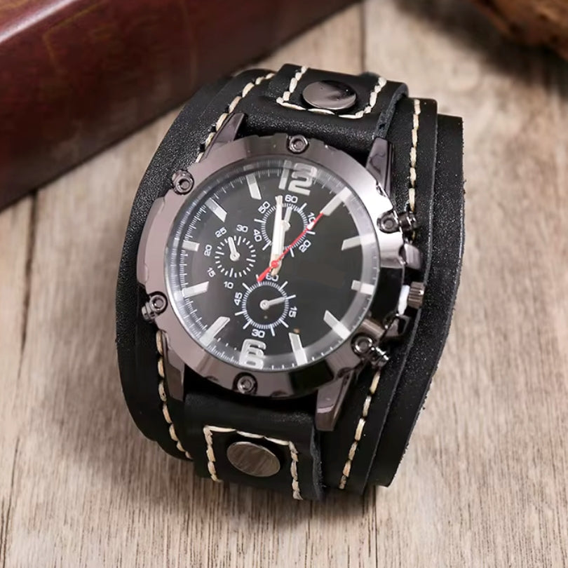 Klassische Armbanduhr mit Lederarmband