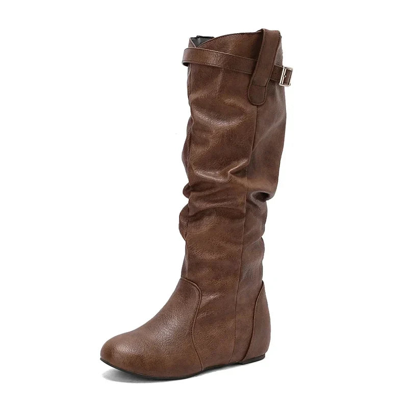 Klassische kniehohe Damen-Winterstiefel mit lockerer Passform für breite Waden mit Reissverschluss und Schnallen