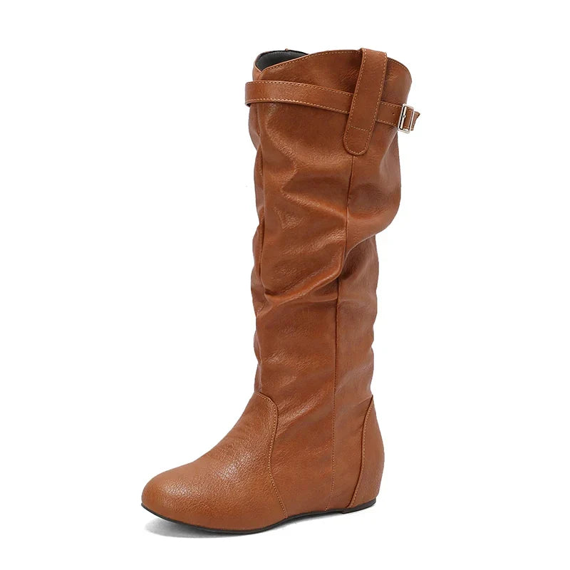 Klassische kniehohe Damen-Winterstiefel mit lockerer Passform für breite Waden mit Reissverschluss und Schnallen