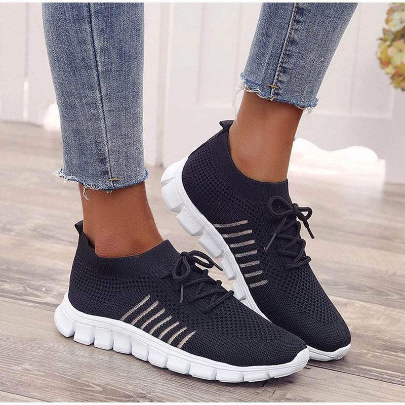 Kompakter Damen-Sportschuh