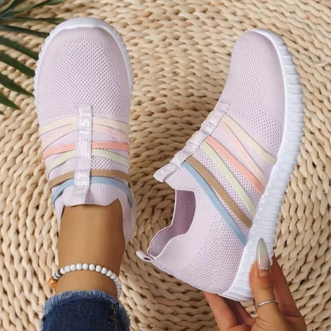 Leichter Slip-on-Sneaker mit gut belüftetem Design