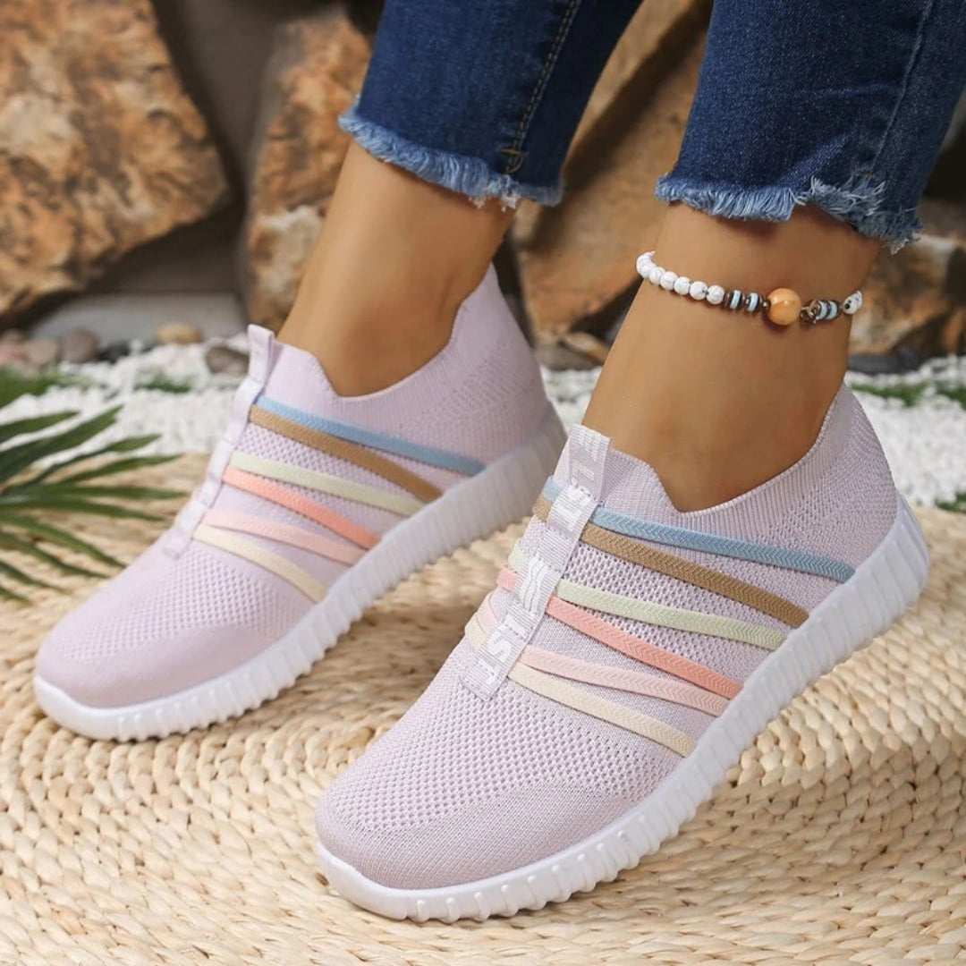 Leichter Slip-on-Sneaker mit gut belüftetem Design