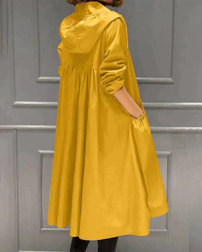 Leichte Damenjacke mit Kapuze