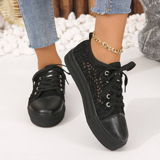 Leichte Damen-Sneakers mit Spitzendetails