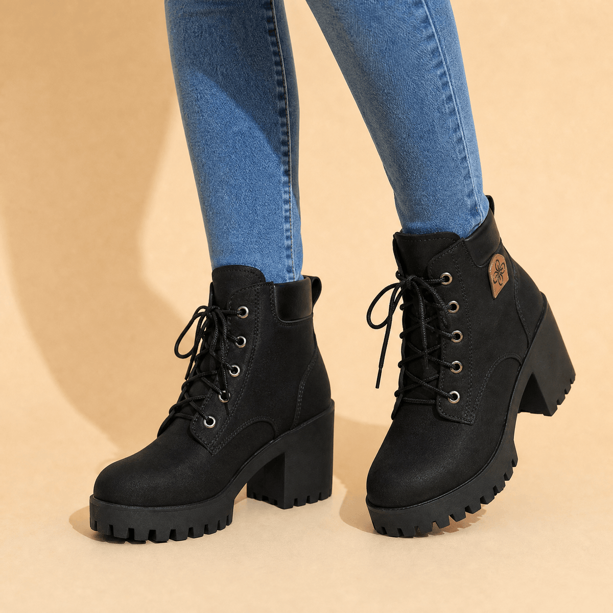 Leichte Plateau-Boots mit dicker Sohle