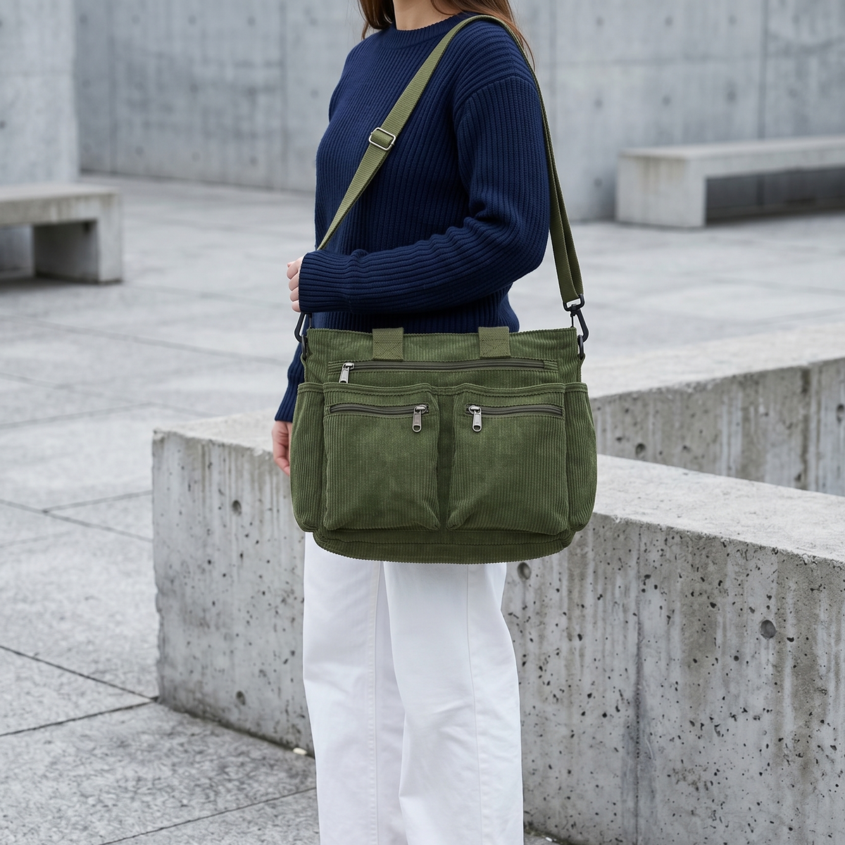 Praktische Cordtasche mit 6 Taschen