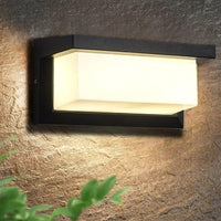 LED-Aussenwandleuchte mit Bewegungsmelder - Modernes Design