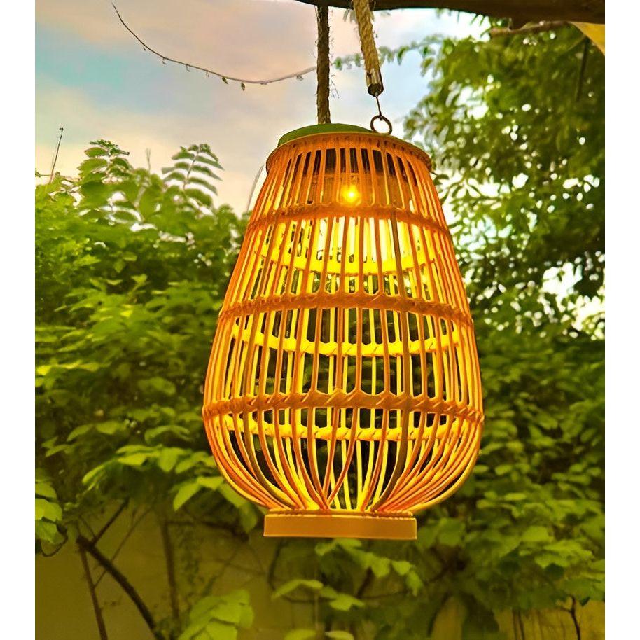 Outdoor-Rattan-Solargartenlampe mit automatischer Beleuchtung