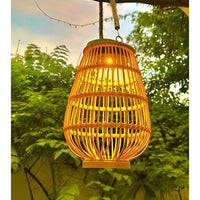 Outdoor-Rattan-Solargartenlampe mit automatischer Beleuchtung