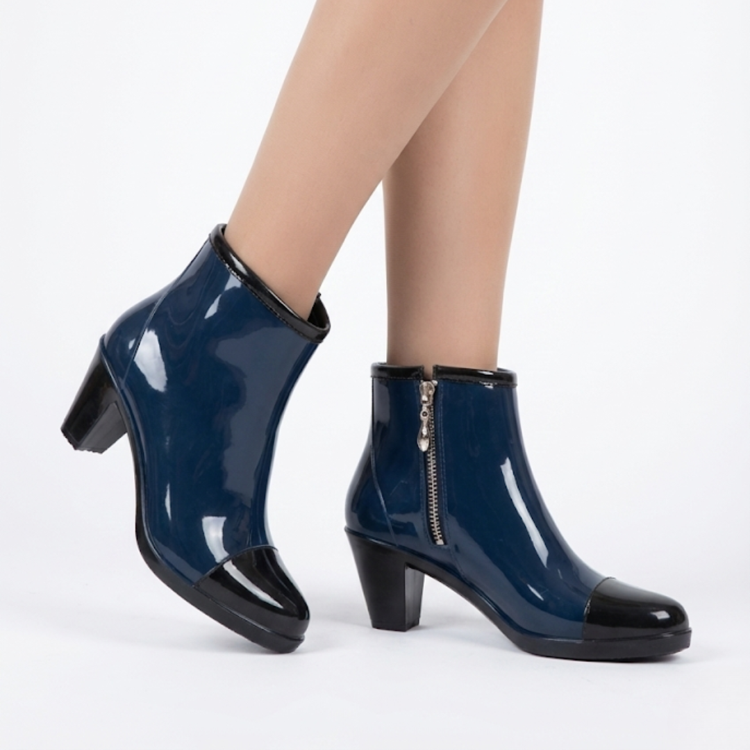 Lack-Stiefeletten