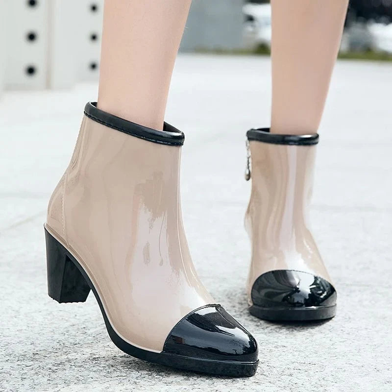 Lack-Stiefeletten
