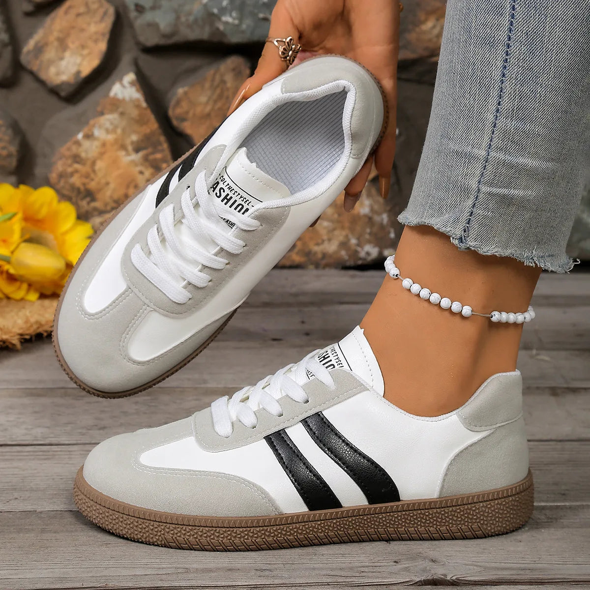 Lässige Damen-Sneaker zum Schnüren