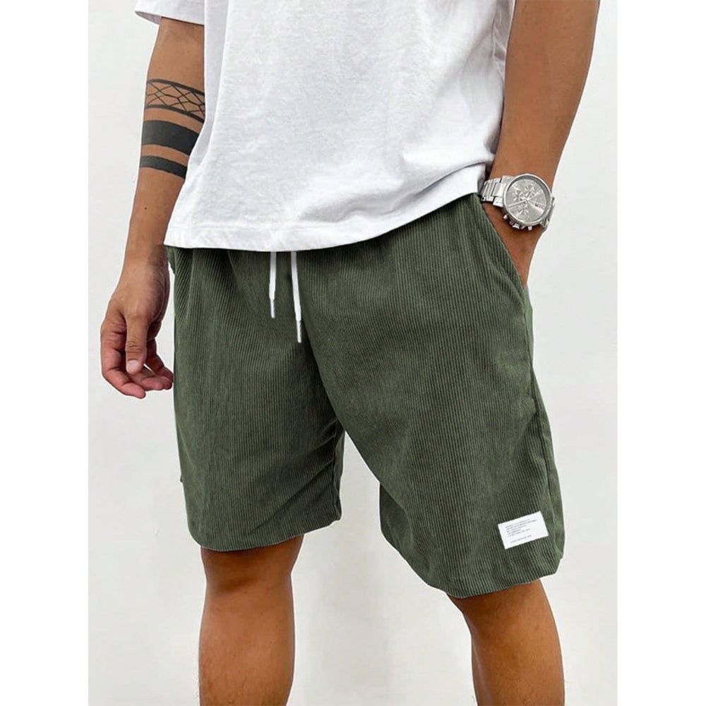 Lockere Shorts mit Seitentaschen und verstellbarem Bund