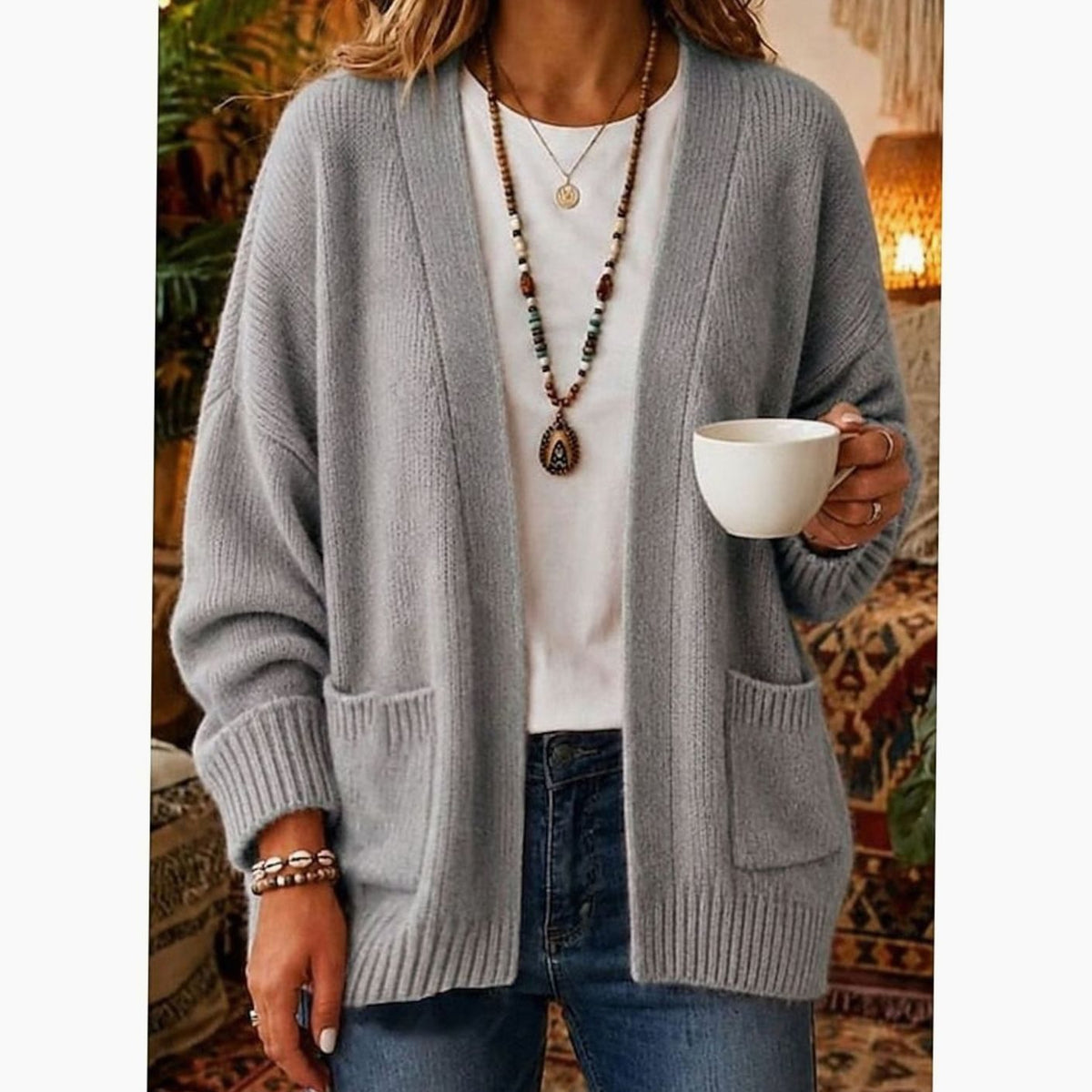 Lockere offene Damen-Strickjacke mit Taschen