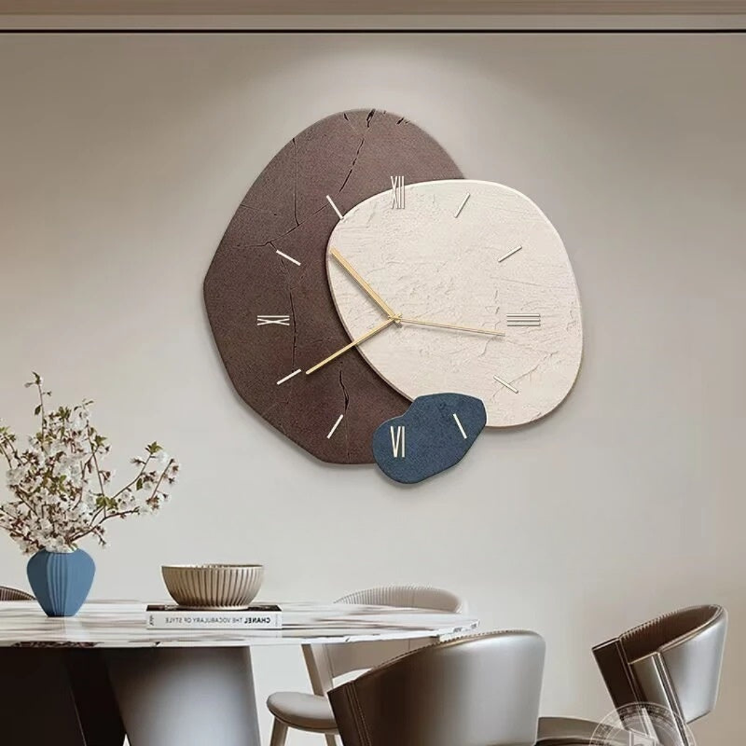 LunaWood Wanduhr – Natürliche Eleganz mit sanftem LED-Licht