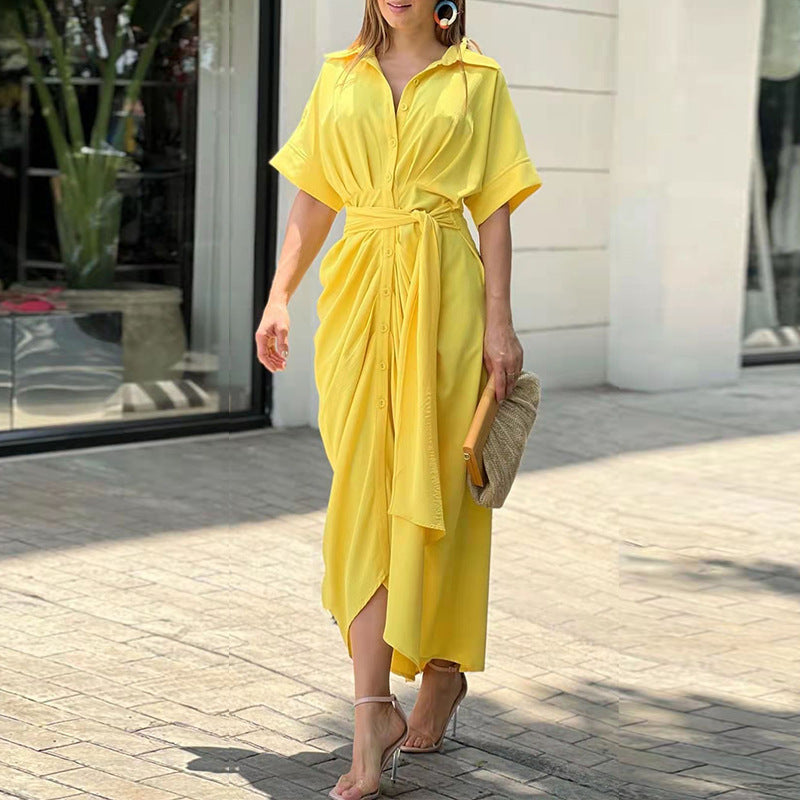 Damen-Mikleid mit Bindegürtel