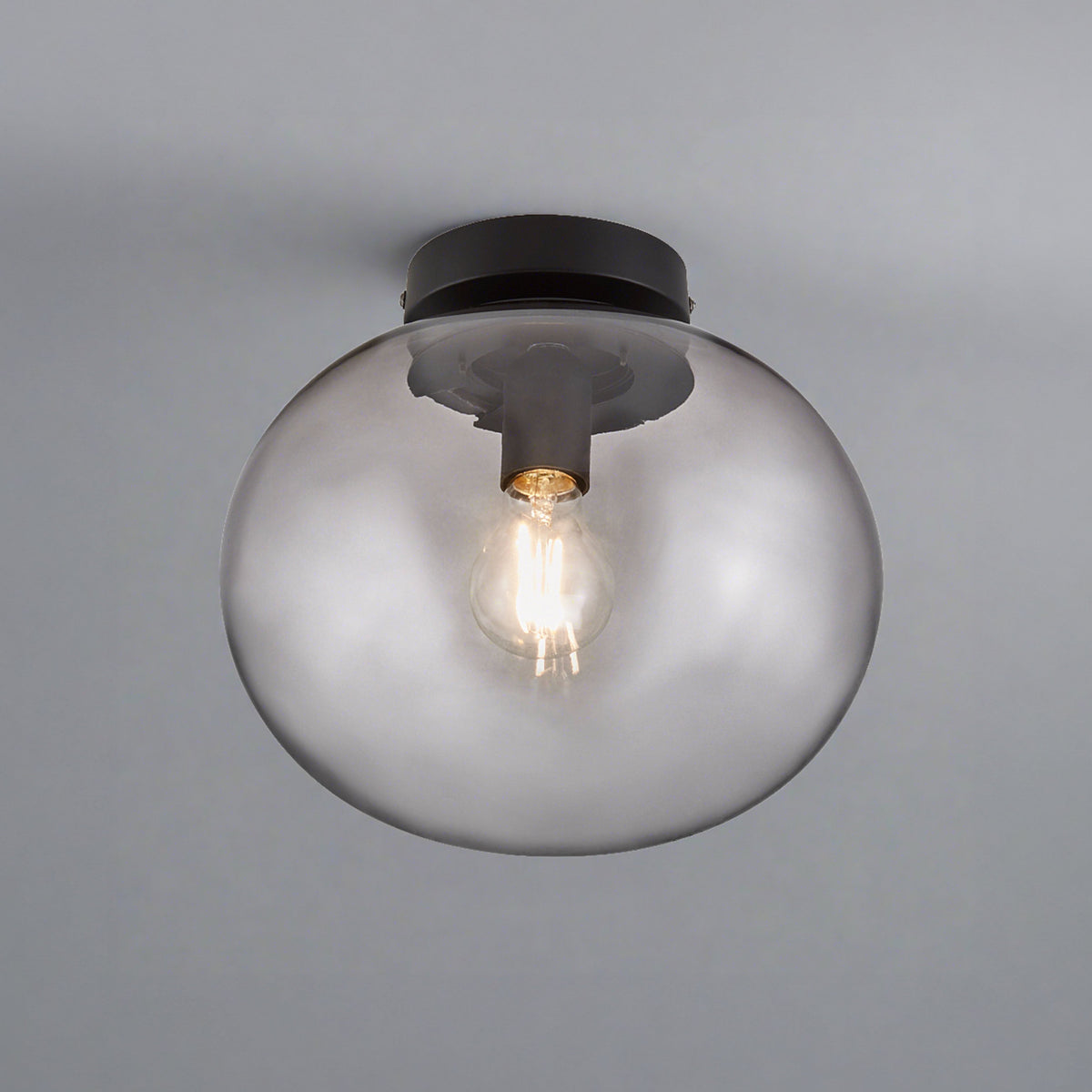 Deckenlampe für moderne Inneneinrichtung und eine gemütliche Atmosphäre